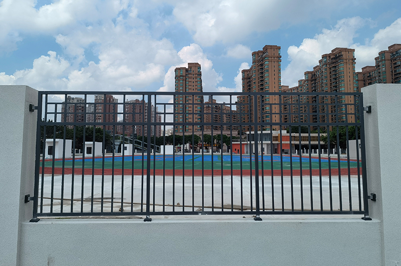 学校锌钢护栏 